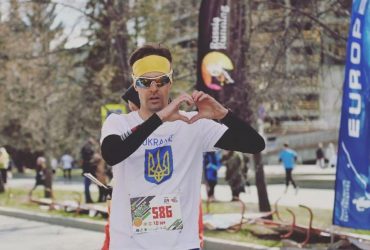 Росіянину бажають смерті за те, що він одягнув футболку з тризубом (фото)