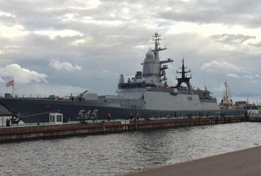 Несмотря на шторм: Россия вывела в море фрегат с Калибрами