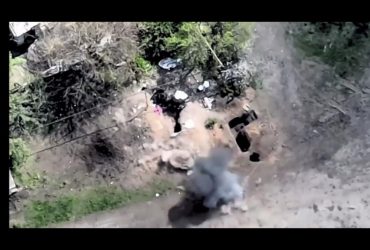 Підбадьорили окупантів: ЗСУ вперше показали роботу дрона-камікадзе (відео)