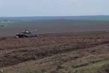 На Харьковщине ВСУ собирает урожай: отбили два российских танка и ТОС Солнцепек (видео)