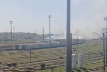 ЗСУ вдарили по залізничній розв'язці в окупованій Ясинуватій (відео)