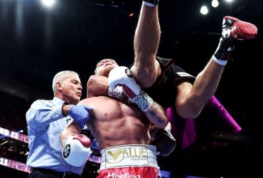 Удар по амбіціях: найкращий боксер світу несподівано програв росіянину (відео)