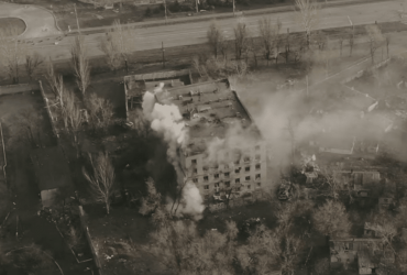 Бійці Азова знищили в Маріуполі близько 2,5 тисячі російських військових