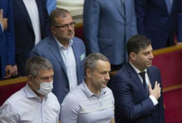 Депутатів проросійських партій збираються позбавити повноважень