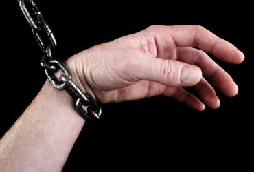 ЗМІ дізналися, як окупанти знущаються з мирних жителів Мелітополя (відео)