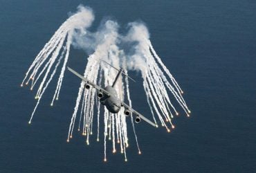 Boeing C-17: літак, який перевозить зброю з США через океан до України