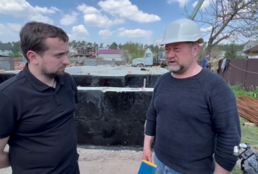 Пилотный проект по жилью: на Киевщине за месяц построят дом для семьи погибшего воина