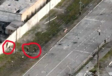 В Мариуполе россияне пытаются прорваться на Азовсталь (фото)