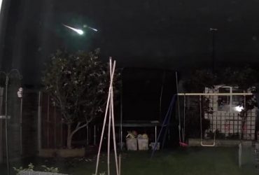 У небі над Європою помітили яскраву вогняну кулю: момент потрапив на відео