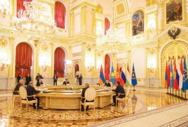 Путину отказали даже в разговорах о применении сил ОДКБ в Украине - Арестович