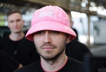 Таємне стало явним: який вигляд має Kalush без рожевої панами (відео)