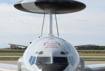 НАТО перебросит наблюдательные самолеты AWACS ближе к границе с Украиной