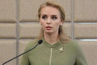 О лабораториях в Украине и русофобии: журналист опубликовал переписку дочери Путина (фото)