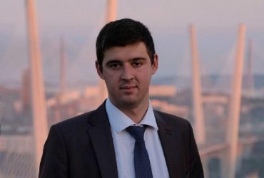 Выступил против войны и сбежал в США: российского депутата задержали в Мексике