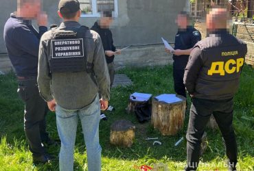 На Закарпатті ділки вигадали мокрий спосіб переправлення військовозобов’язаних за кордон