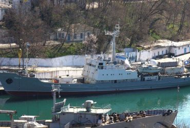 ВСУ могли затопить разведывательный корабль россиян во время боев за Змеиный