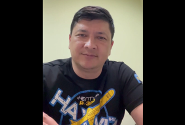 Є запах аміаку: Кім заявив про ракетний удар Росії по Одеській області (відео)