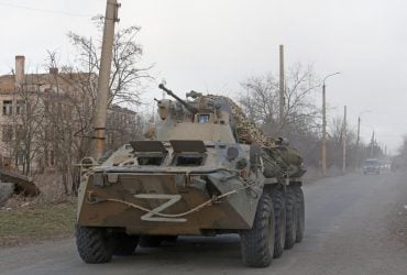 ВР приняла закон о запрете символики Z и V с предложениями Зеленского