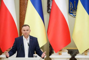 Дуда о предложениях уступить Путину: только Украина должна решать свое будущее