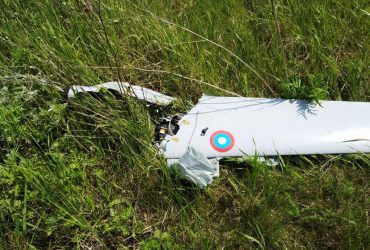 Українські воїни автоматом приземлили сучасний безпілотник РФ (фото)