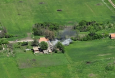 З першого пострілу: ЗСУ знищили командний пункт росіян зі зброї НАТО (відео)