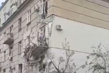 Окупанти хаотично обстрілювали Сєвєродонецьк: у багатоповерхівці чотири жертви (фото)