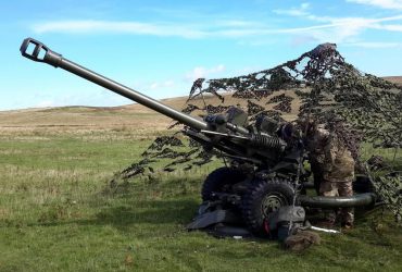 105-мм гаубиця L118: що це за зброя та які її можливості та характеристики