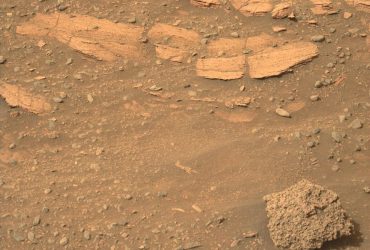 В NASA показали, как выглядит Марс с близкого расстояния: опубликованы новые снимки