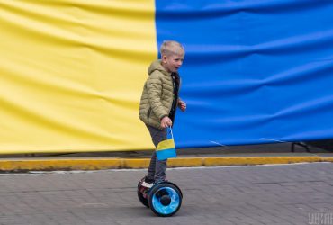 Теперь в Дие украинцы могут получить выписку о месте жительства ребенка