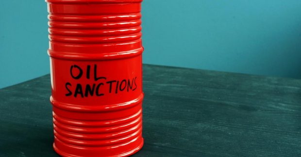 Російська нафта - Кремль хитрує, щоб скрити реальний вплив нафтових санкцій США - УНІАН