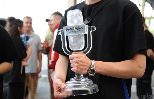 Група Kalush Orchestra отримала новий кубок переможця "Євробачення-2022"