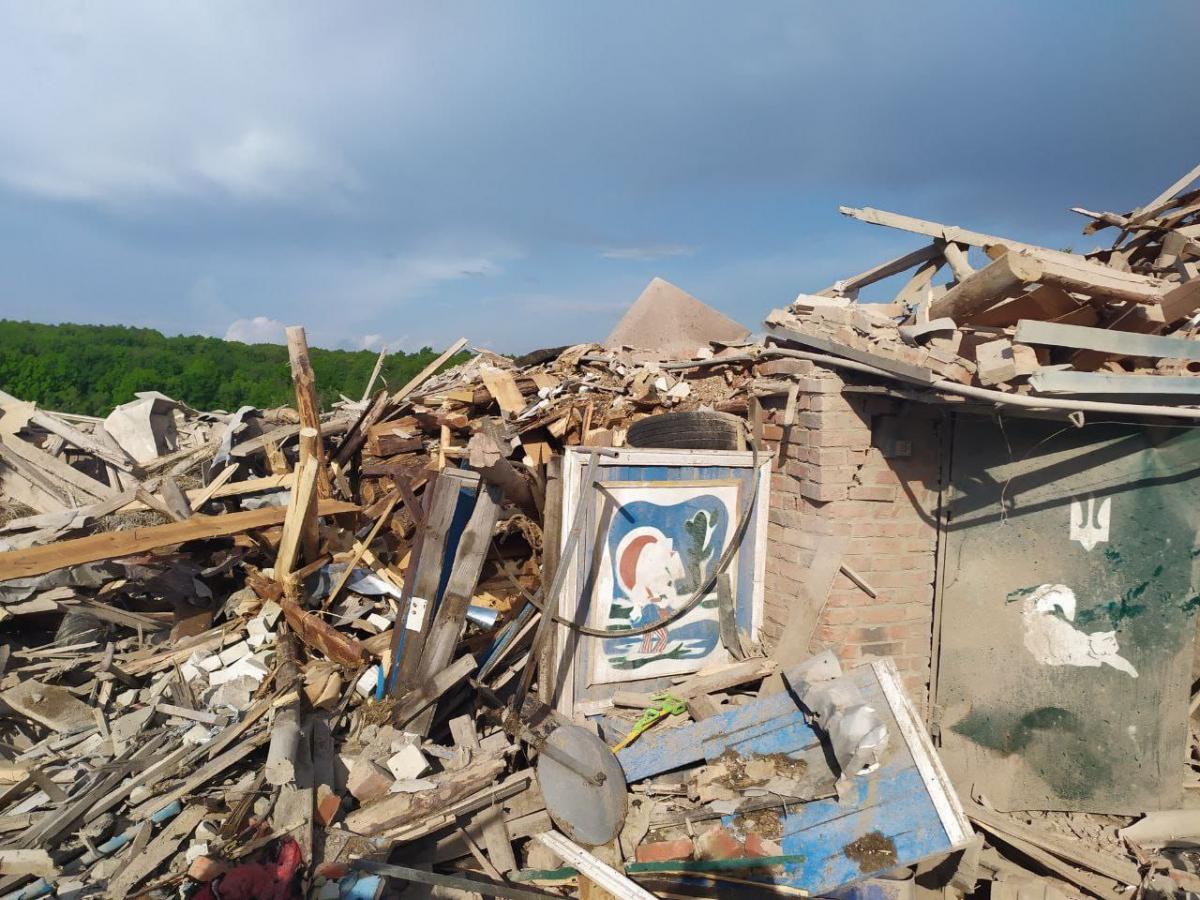 Оккупанты выпустили три ракеты по территории Краснопольской громады / фото t.me / Zhyvytskyy Оккупанты выпустили три ракеты по территории Краснопольской громады / фото t.me / Zhyvytskyy