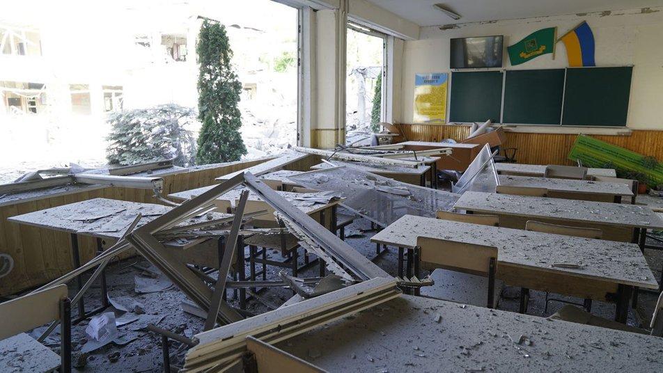 Оккупанты уничтожили еще одну школу в Харькове / фото "общественное Харьков"