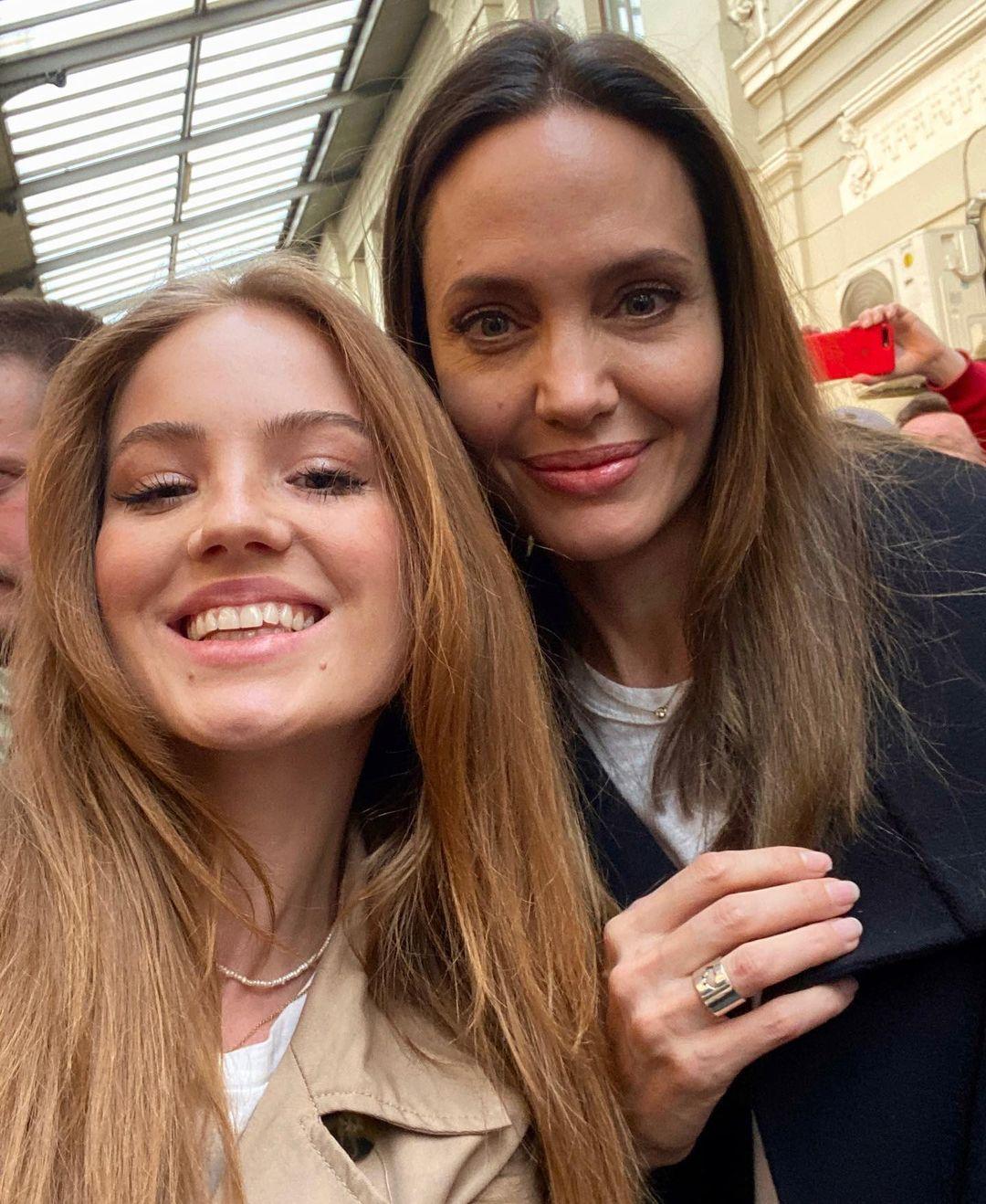 Анджеліна Джолі була у Львові / instagram.com/oniks_jewellery