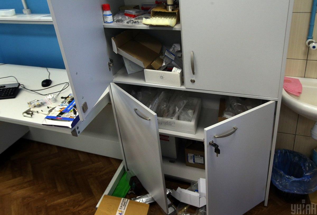 С Чернобыльской АЭС оккупанты украли или уничтожили почти 700 компьютеров, более 300 машин, 1500 дозиметров радиации / фото УНИАН, Александр Синица С Чернобыльской АЭС оккупанты украли или уничтожили почти 700 компьютеров, более 300 машин, 1500 дозиметров радиации / фото УНИАН, Александр Синица