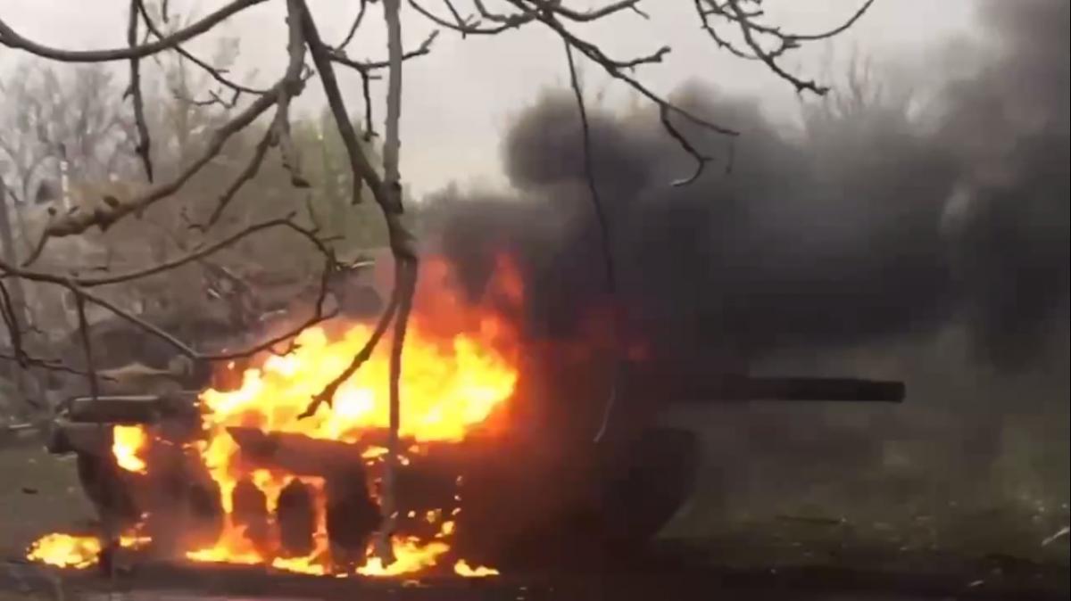 Border guards effectively burned a Russian tank / screenshot