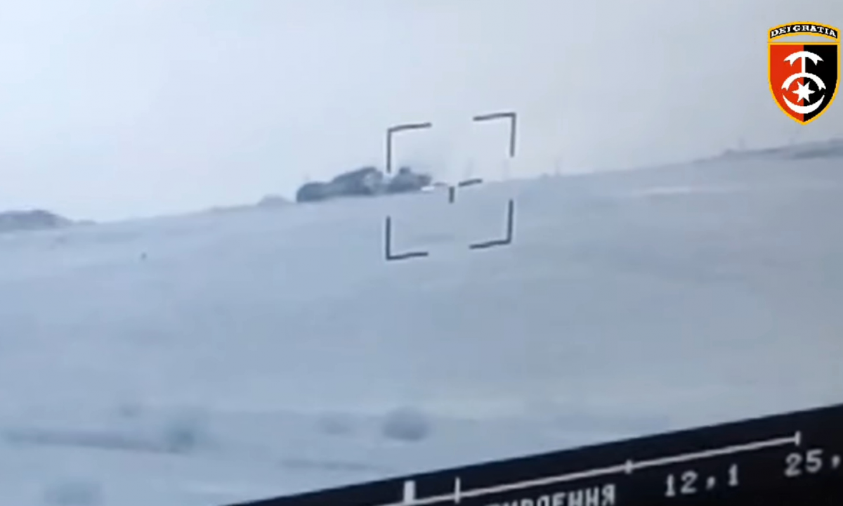 Воины из 30-й бригады уничтожили несколько танков и БТР оккупантов из «Стугны-П» / скриншот с видео
