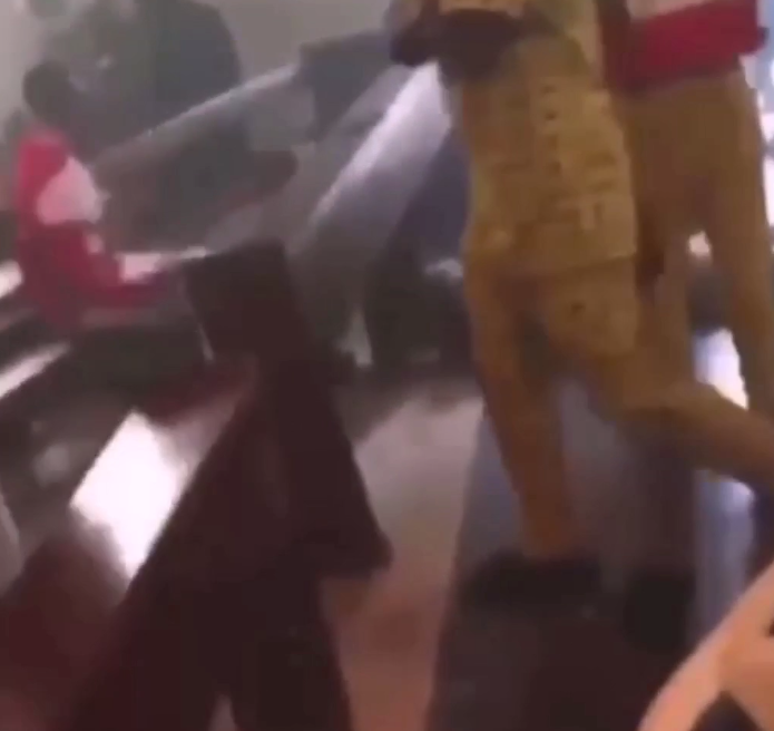 У Нігерії розстріляли людей у церкві \ скриншот з відео У Нігерії розстріляли людей у церкві \ скриншот з відео