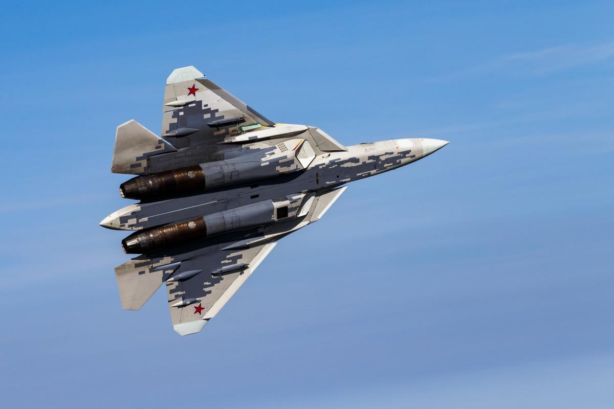 Су-57 сталкивается с серьезніми проблемами / фото Минобороны РФ