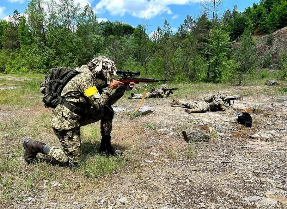 Продолжаются бои вблизи Веселой Долины / фото facebook.com/GeneralStaff.ua Продолжаются бои вблизи Веселой Долины / фото facebook.com/GeneralStaff.ua