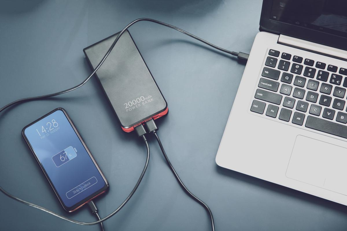 Айфони перейдуть на USB-C / фото ua.depositphotos.com Айфони перейдуть на USB-C / фото ua.depositphotos.com