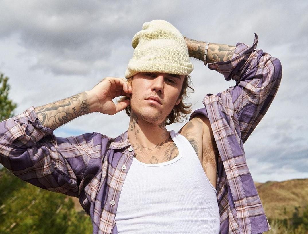 У Джастіна Бібера паралізувало половину обличчя/ фото Justin Bieber, Facebook У Джастіна Бібера паралізувало половину обличчя/ фото Justin Bieber, Facebook