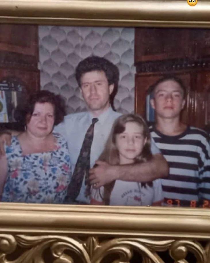 В сеть 'слили' архивное фото Тины Кароль: как выглядела певица в юности В сеть 'слили' архивное фото Тины Кароль: как выглядела певица в юности