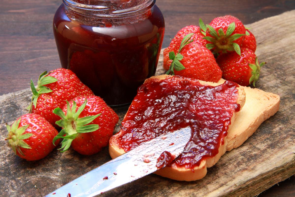 How to make strawberry jam / depozitphotos.com