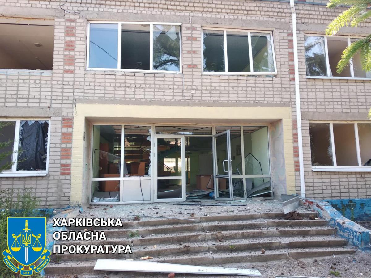На Харківщині внаслідок обстрілів окупантів пошкоджено оздоровчий табір / фото прокуратура області На Харківщині внаслідок обстрілів окупантів пошкоджено оздоровчий табір / фото прокуратура області
