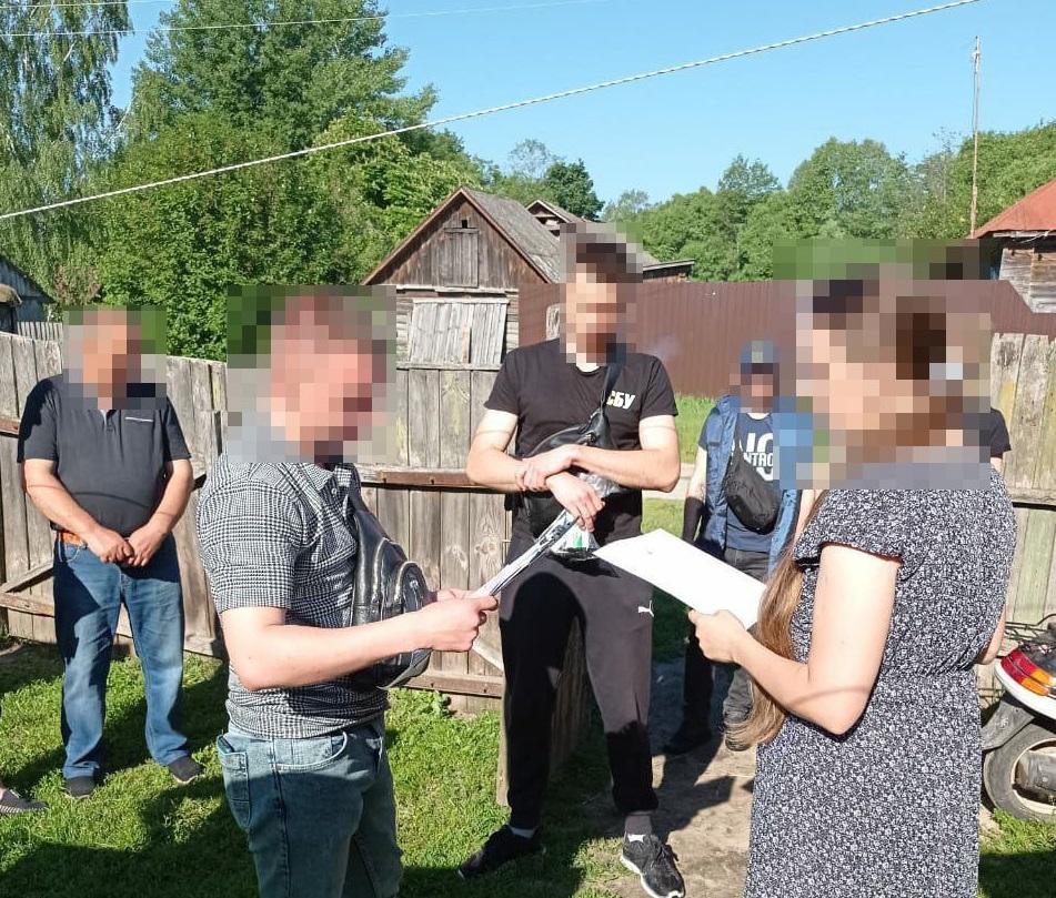 Жінка схвалювала дії ворога та поширювала російську пропаганду щодо України / фото СБУ Жінка схвалювала дії ворога та поширювала російську пропаганду щодо України / фото СБУ