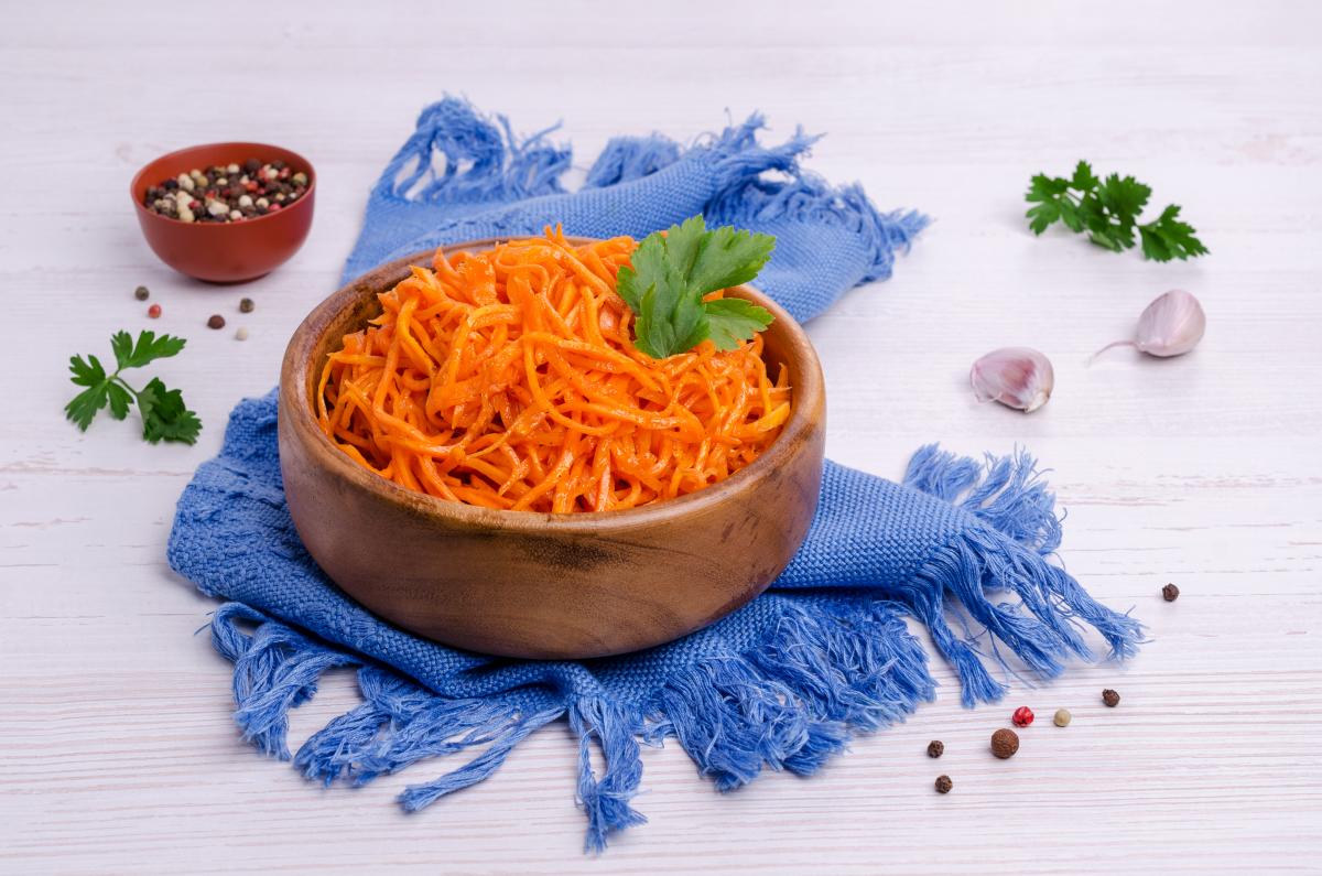 Как приготовить морковь по-корейски с приправой / depositphotos.com