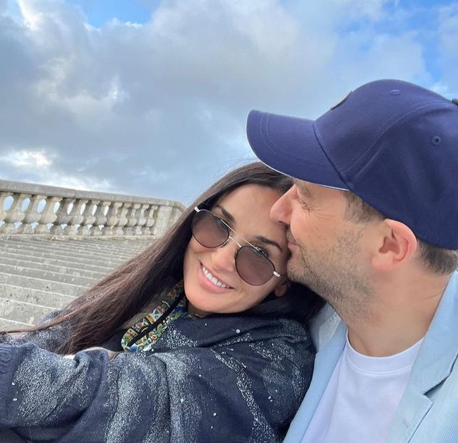 Демі Мур зі своїм бойфрендом / instagram.com/demimoore Демі Мур зі своїм бойфрендом / instagram.com/demimoore