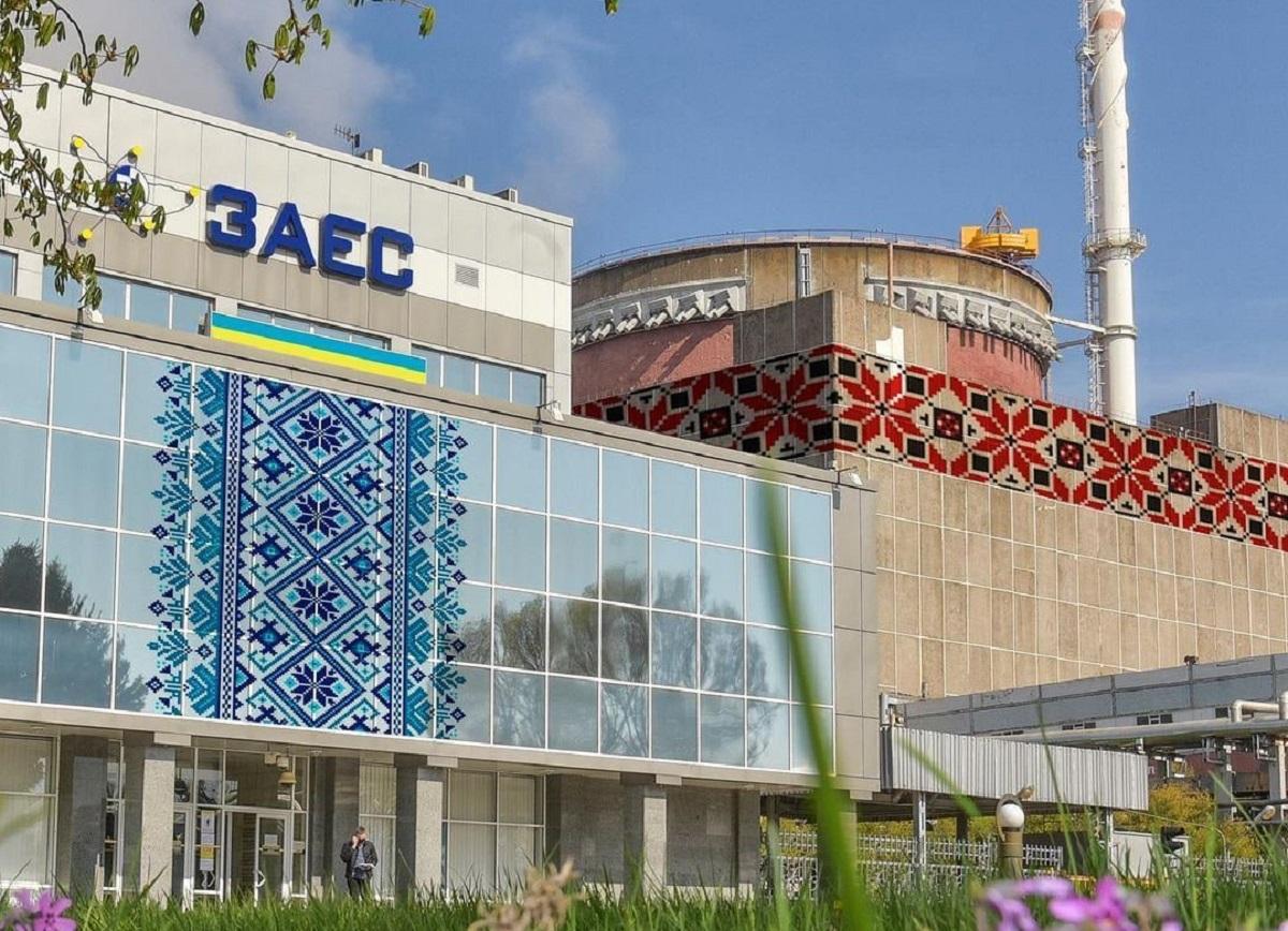 Россияне второй день обстреливают Запорожскую АЭС / фото "Енергоатома"