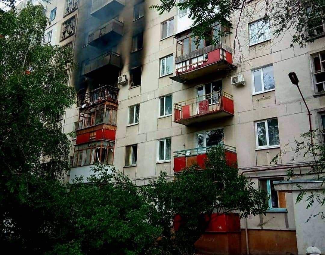 Ворожі обстріли Лисичанська та Сєвєродонецька: шестеро загиблих / фото Телеграм-канал Сергія Гайдая Ворожі обстріли Лисичанська та Сєвєродонецька: шестеро загиблих / фото Телеграм-канал Сергія Гайдая